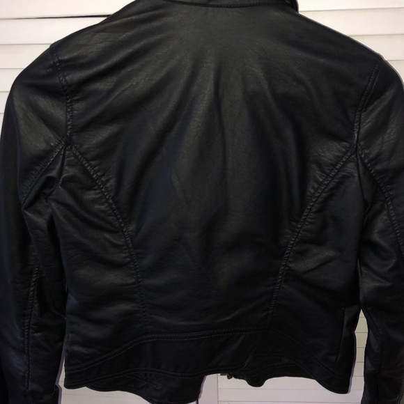 Leather jacket - Picture 4 of 5